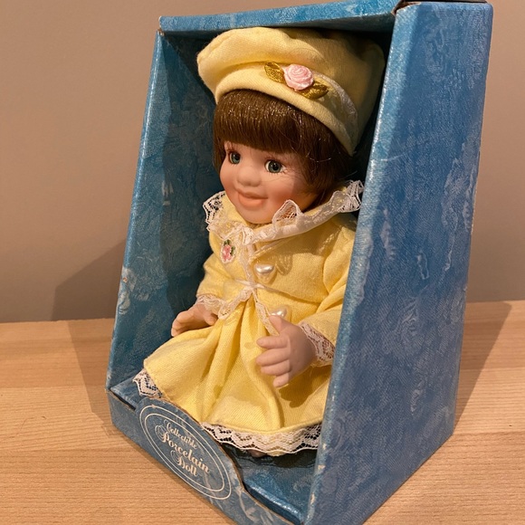 Porcelain Yellow Baby Doll - Picture 4 of 6